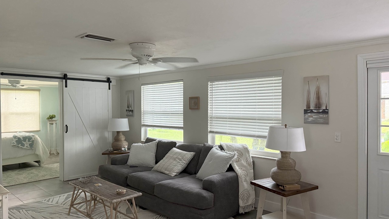 Photo of Livingroom in Paradise Bay