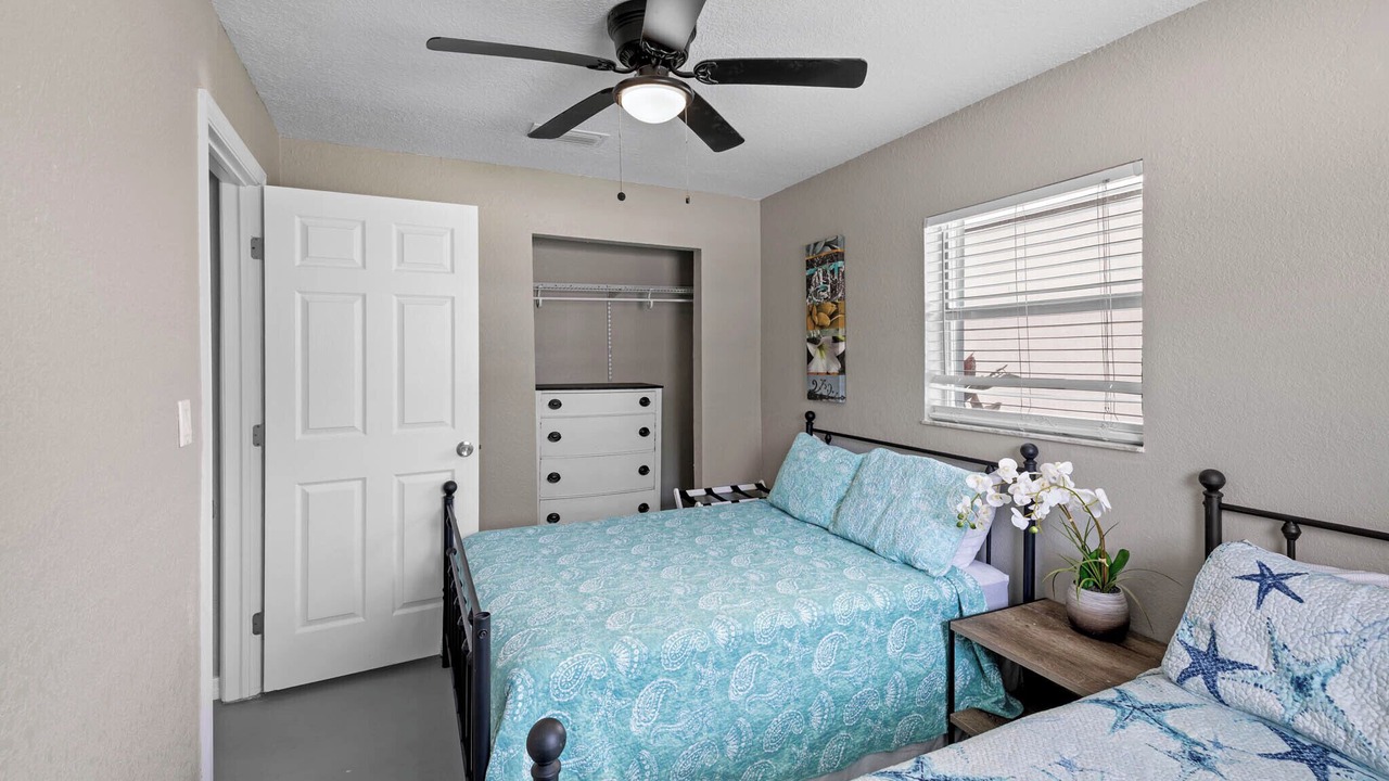 Photo of Bedroom in Weeki Wachee Gardens