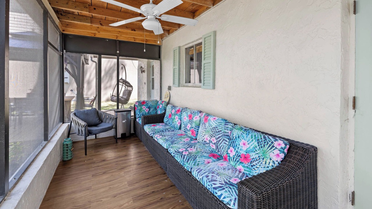 Photo of Livingroom in Weeki Wachee Gardens