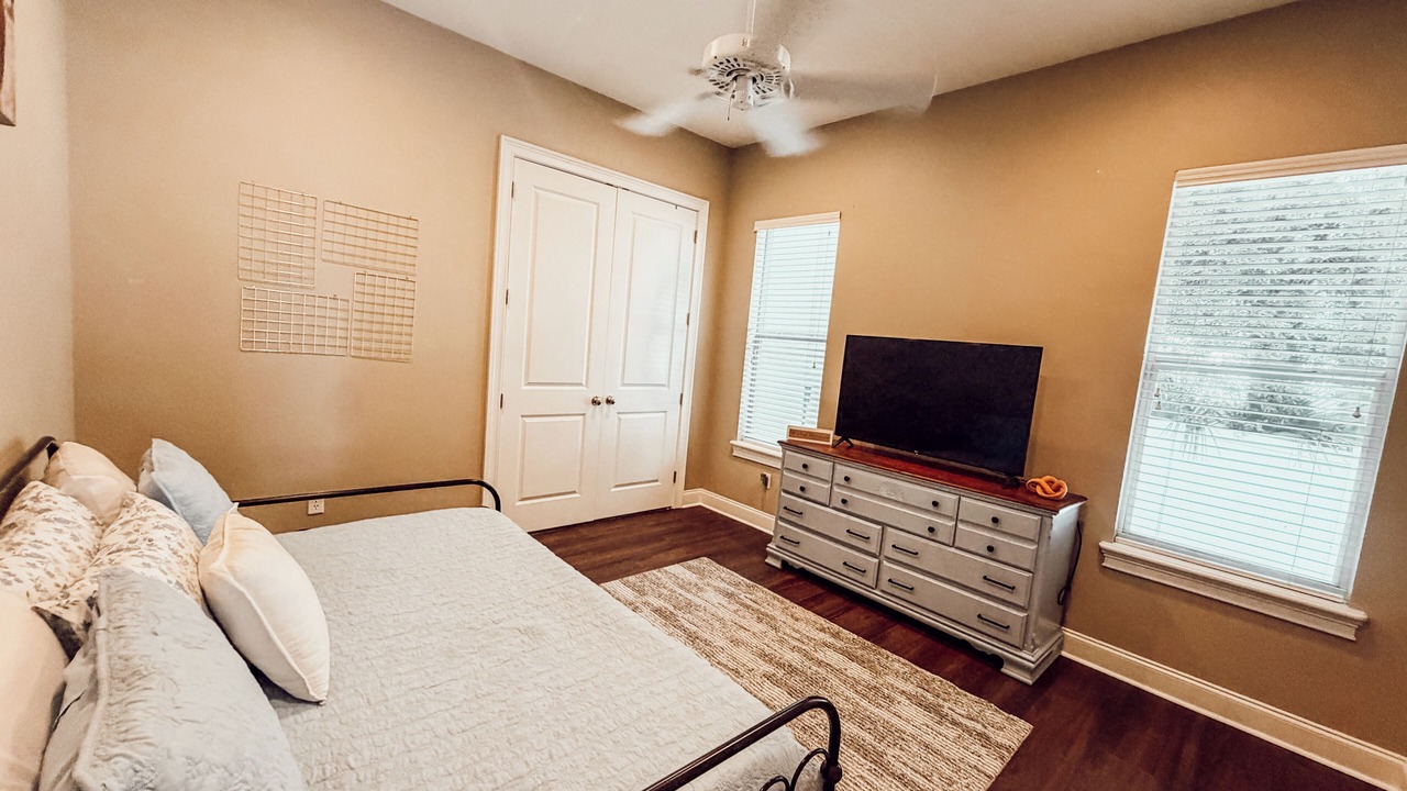Photo of Bedroom in Weirsdale