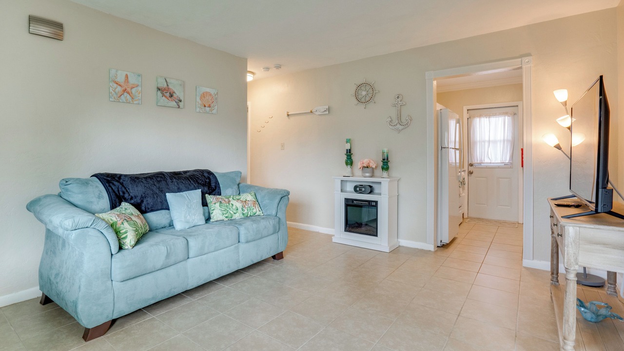 Photo of Livingroom in North Port