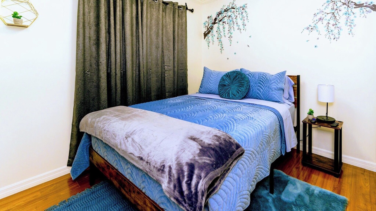 Photo of Bedroom in Bearss Plaza
