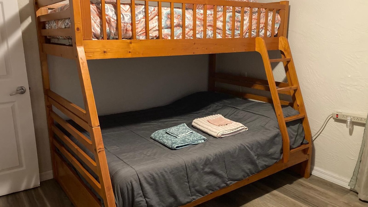 Photo of Bedroom in Elizabeth Mcbrides Raulersons
