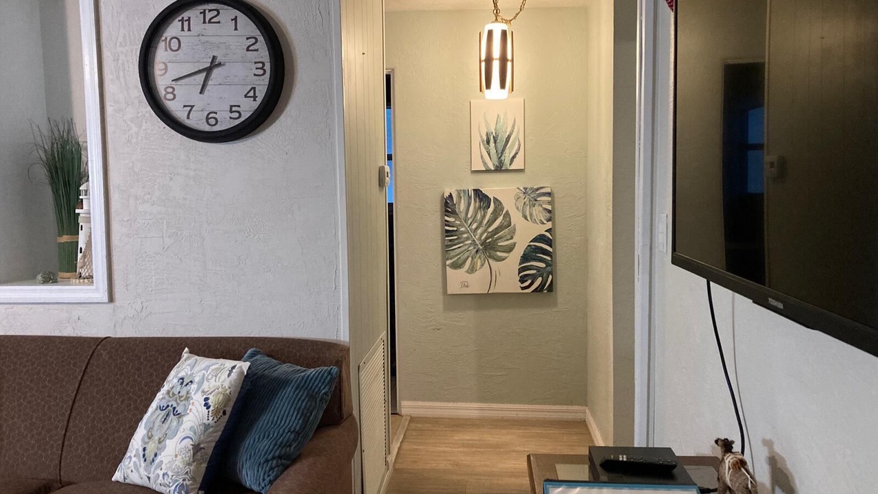 Photo of Livingroom in Elizabeth Mcbrides Raulersons