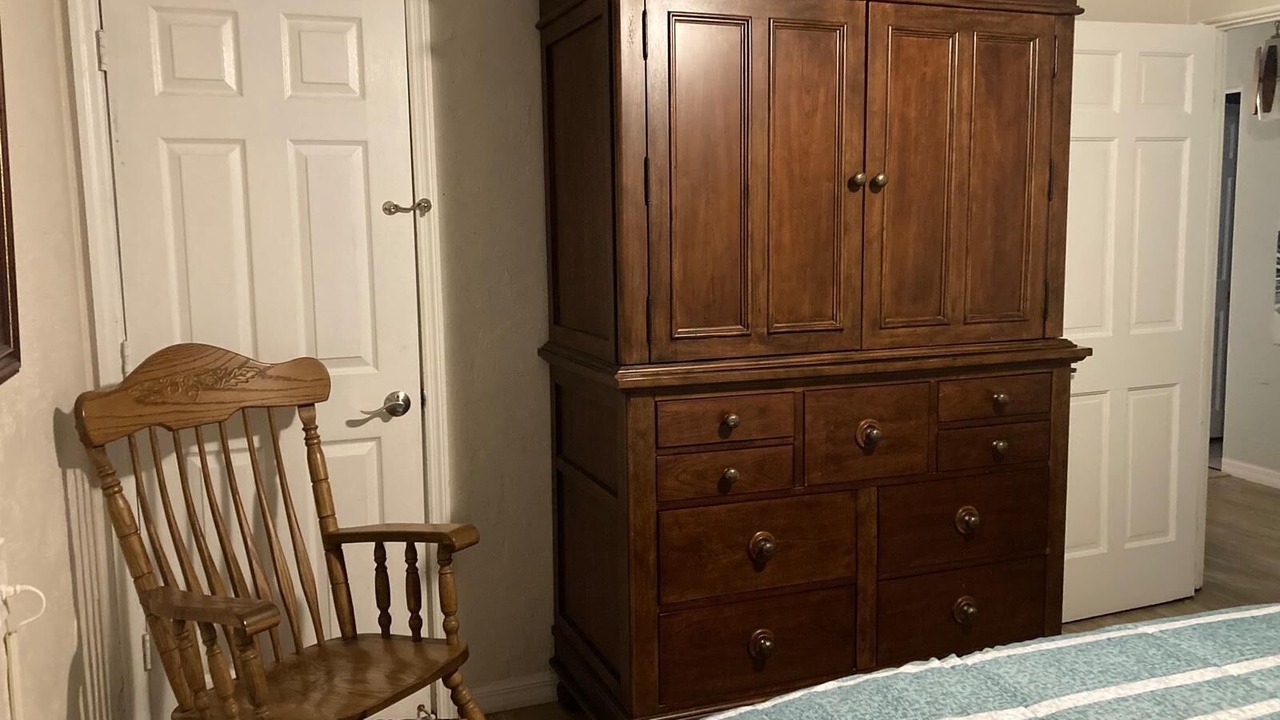 Photo of Bedroom in Elizabeth Mcbrides Raulersons