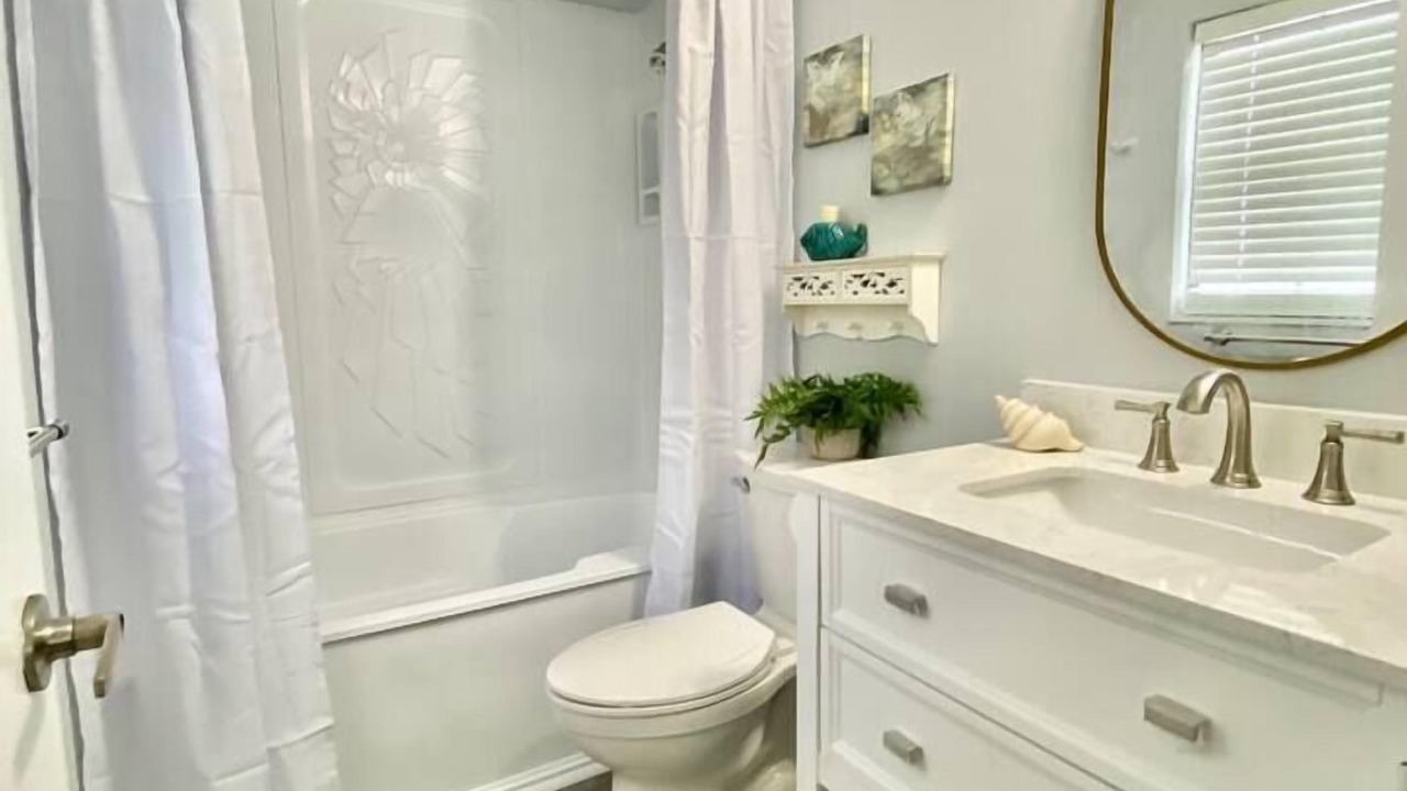 Photo of Bathroom in Dunnellon