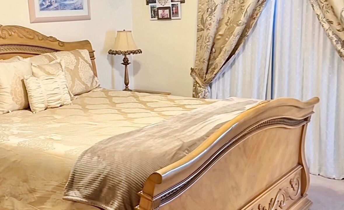 Photo of Bedroom in Windward Cay