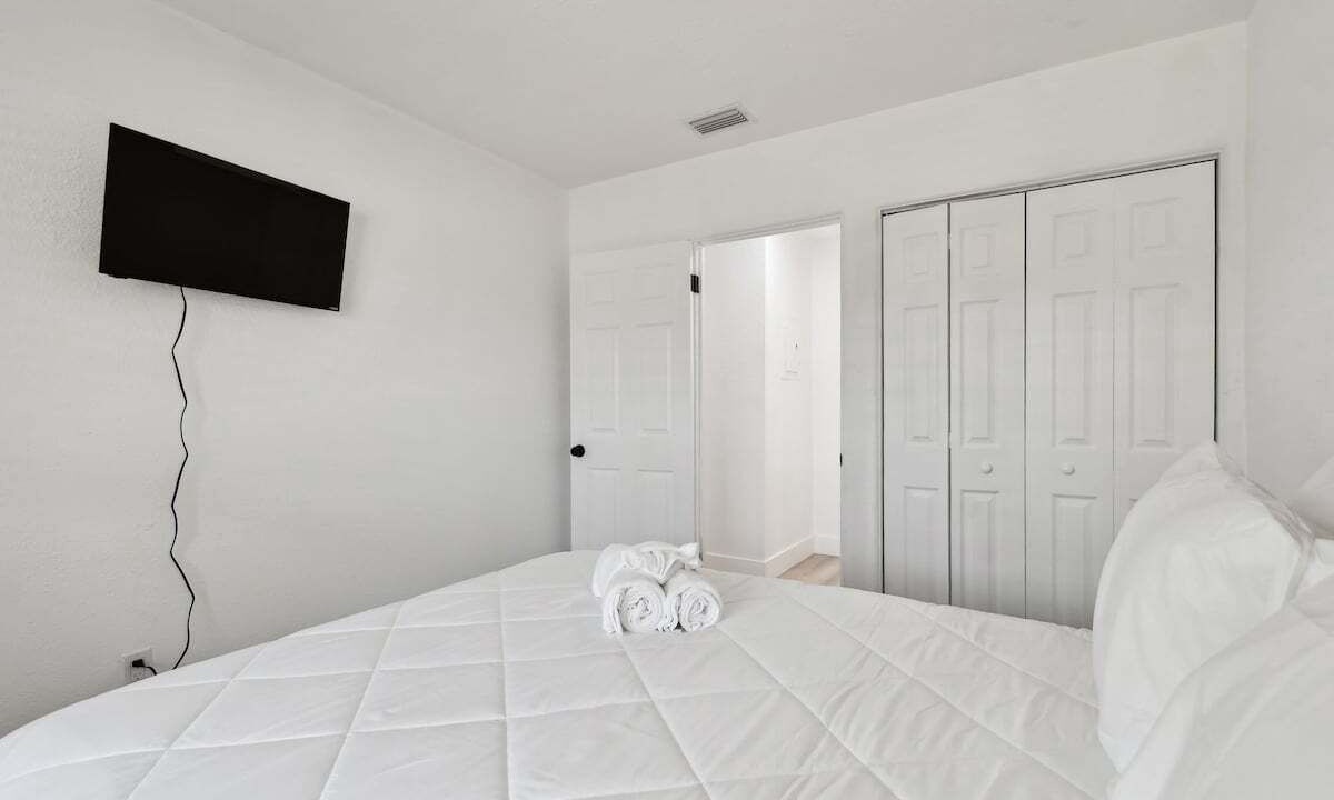 Photo of Bedroom in Treasure Island