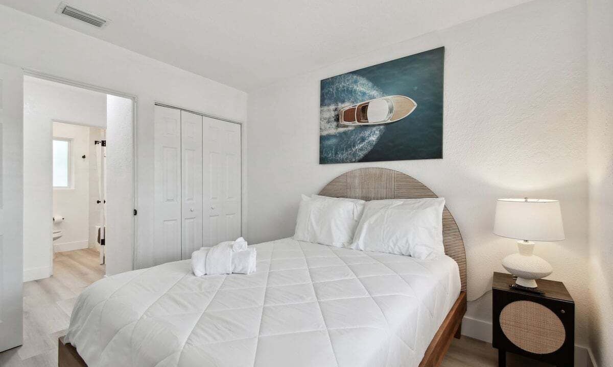 Photo of Bedroom in Treasure Island