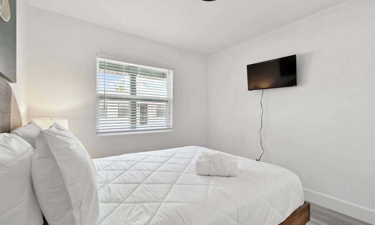 Photo of Bedroom in Treasure Island