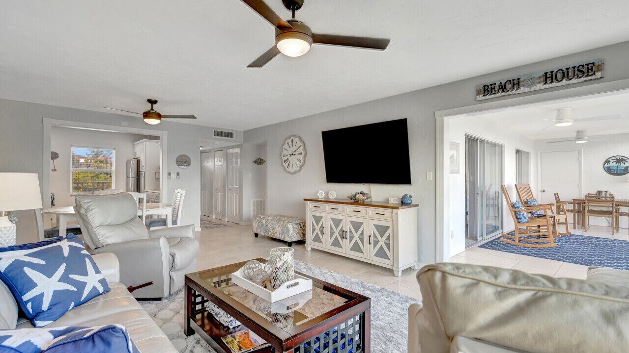 Photo of Bedroom in Longboat Key