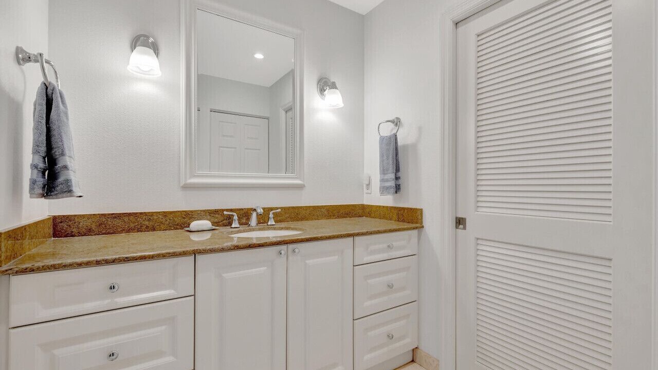 Photo of Bathroom in Longboat Key