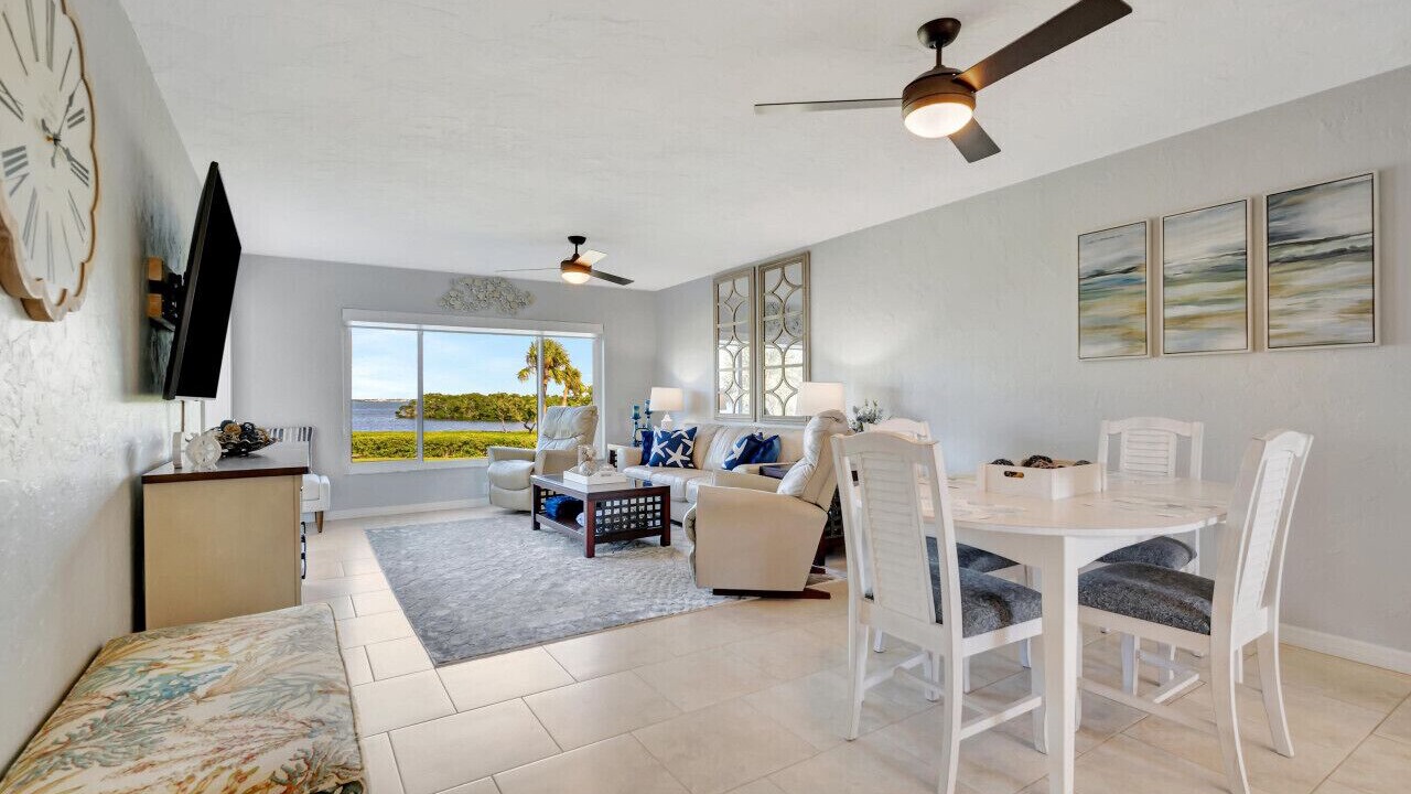 Photo of Bedroom in Longboat Key