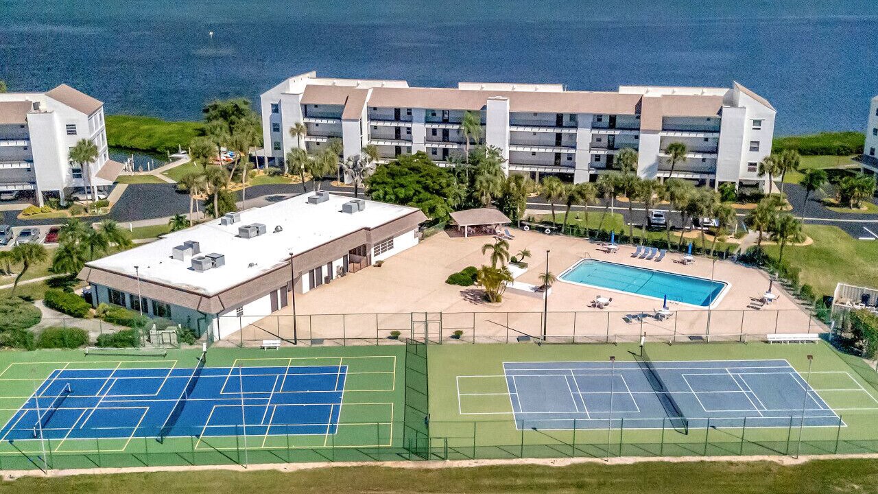 Photo of Others in Longboat Key
