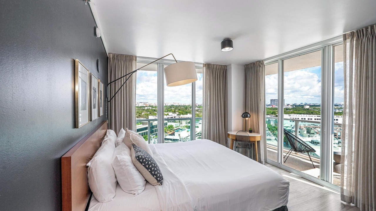 Photo of Bedroom in Coconut Grove