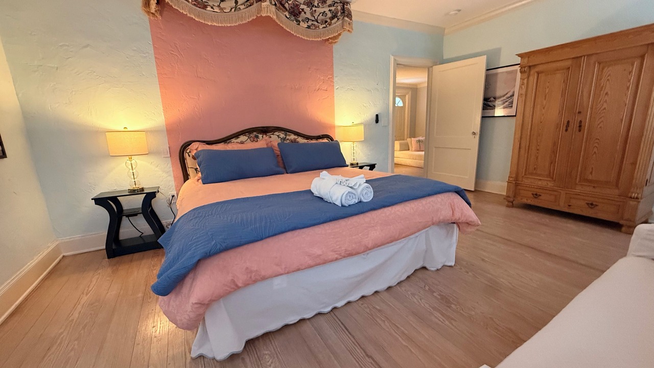 Photo of Bedroom in Old Northwood
