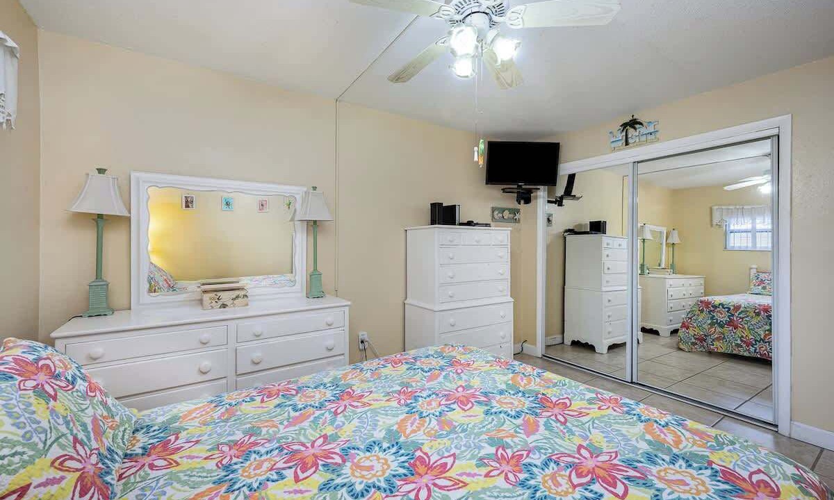 Photo of Bedroom in Cocoa Beach