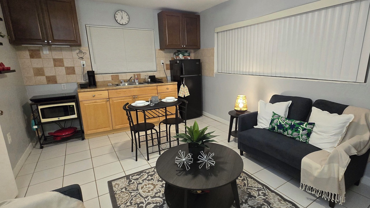 Photo of Livingroom in West Miami