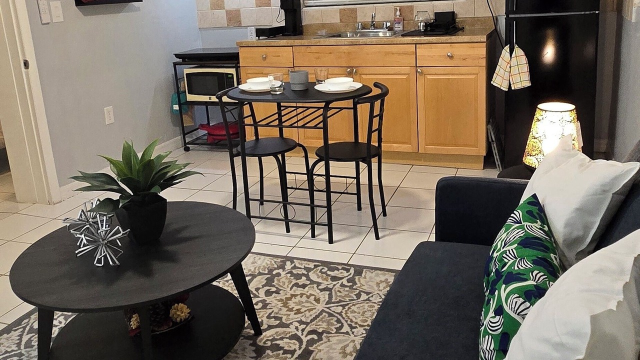 Photo of Livingroom in West Miami