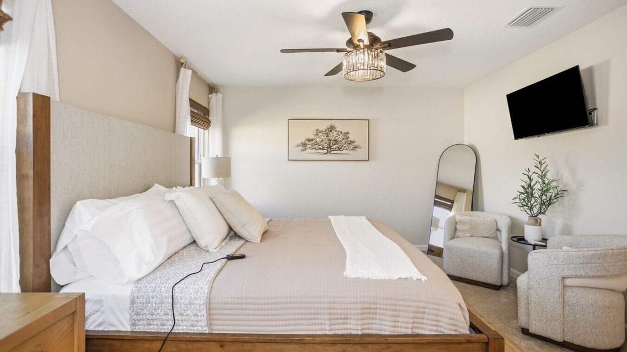Photo of Bedroom in Candler