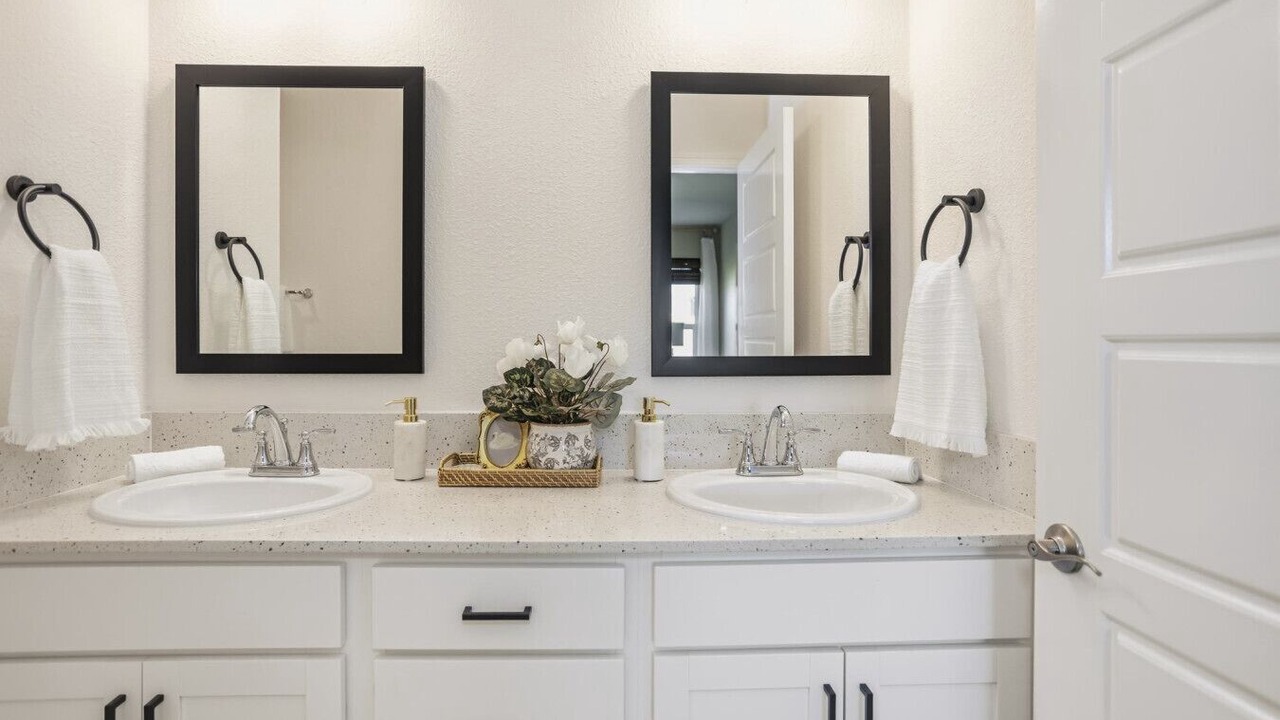 Photo of Bathroom in Candler