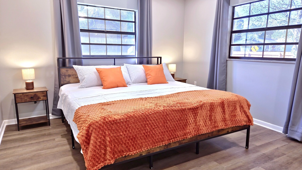 Photo of Bedroom in Dunnellon