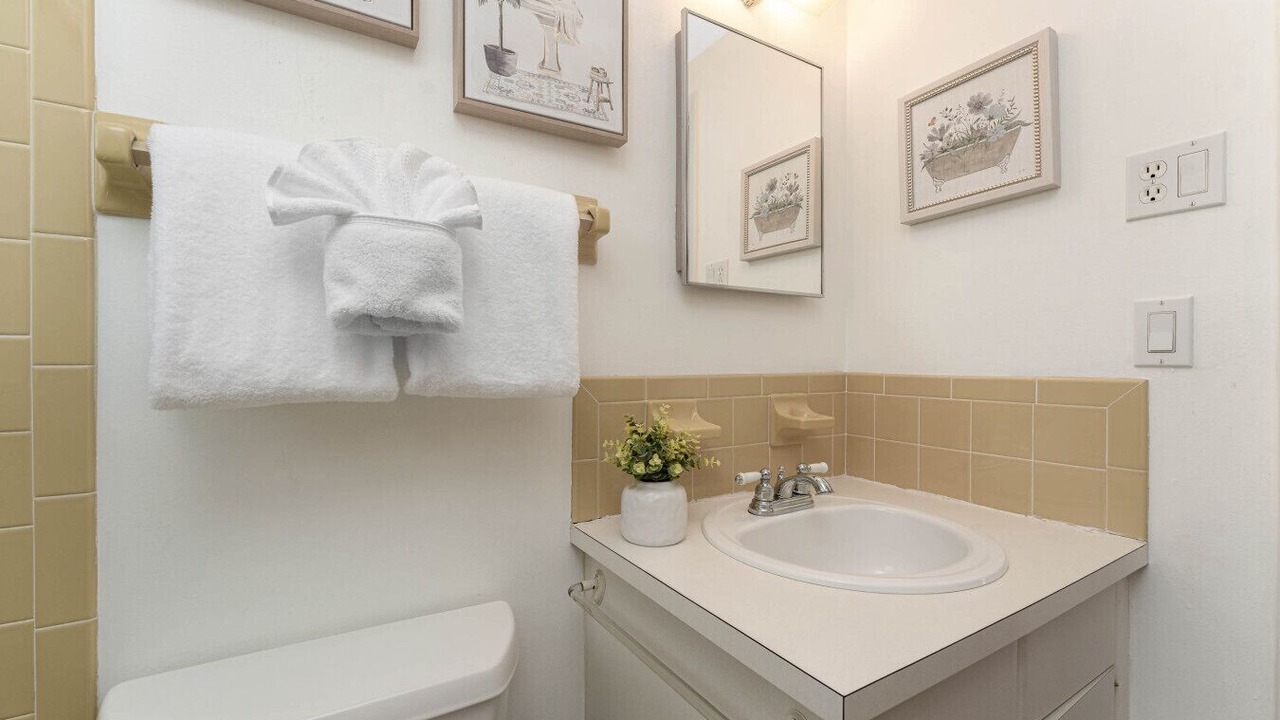 Photo of Bathroom in Englewood