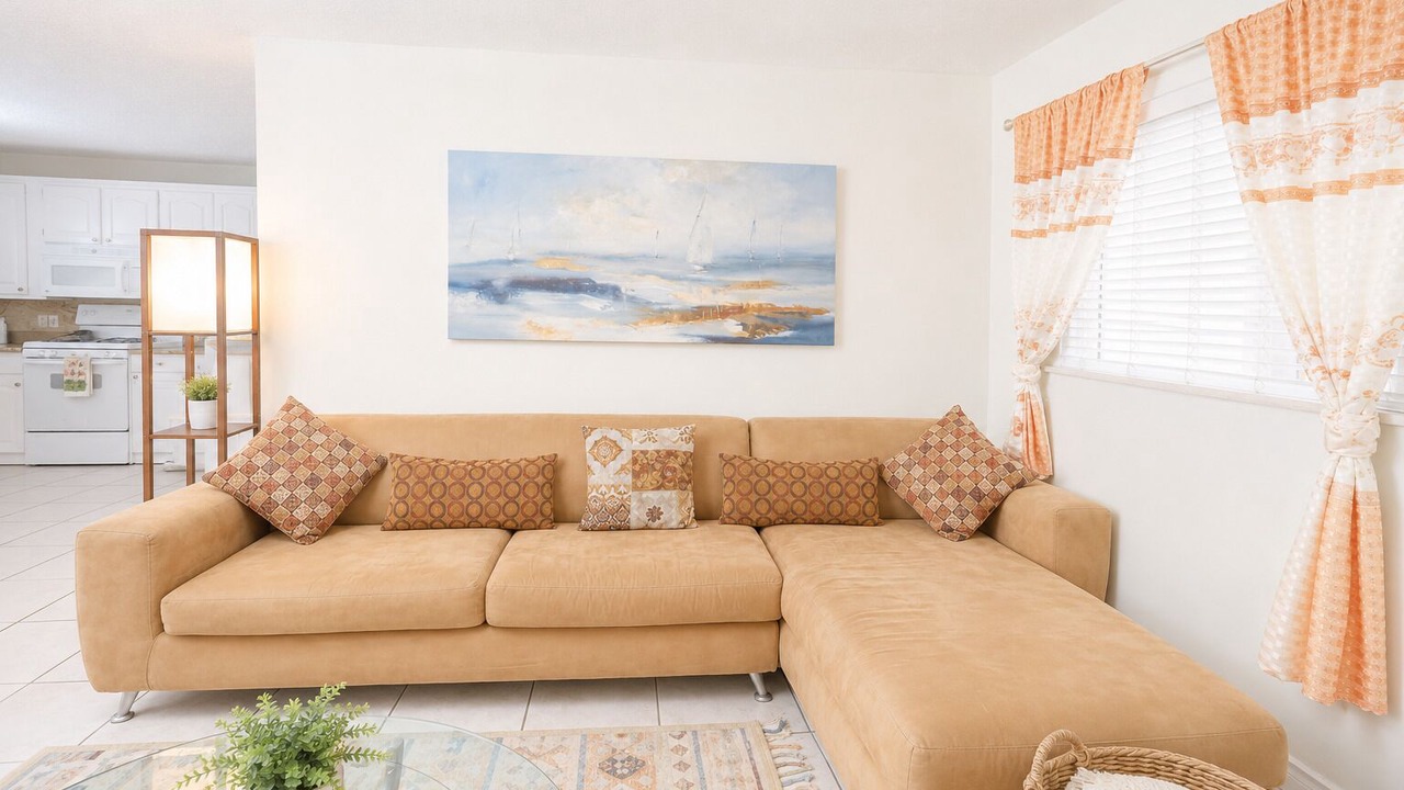 Photo of Livingroom in Stuart