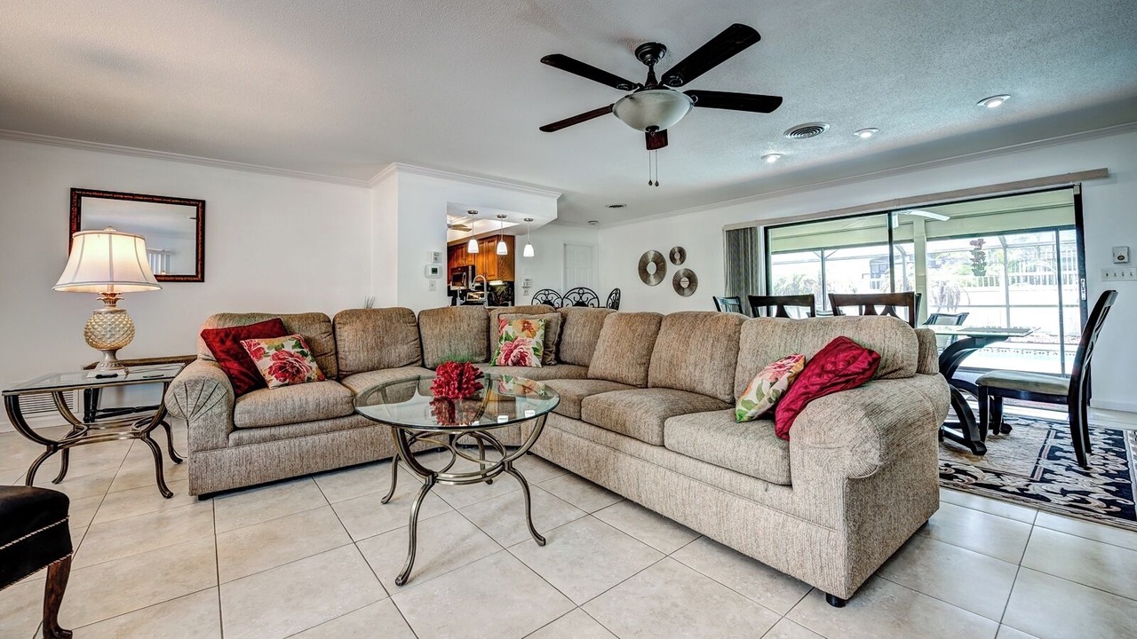 Photo of Livingroom in Venice Gardens