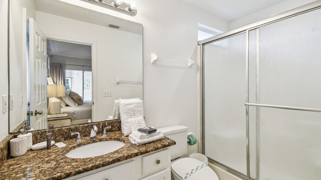 Photo of Bathroom in Lake Berkley