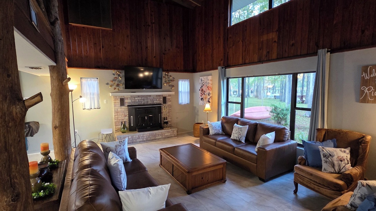 Photo of Livingroom in Dunnellon