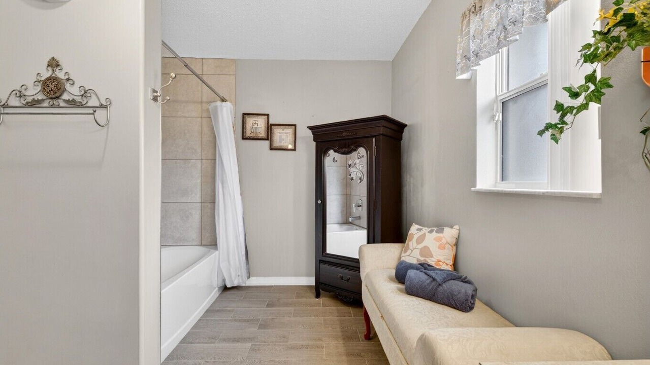 Photo of Bathroom in Port Saint Lucie