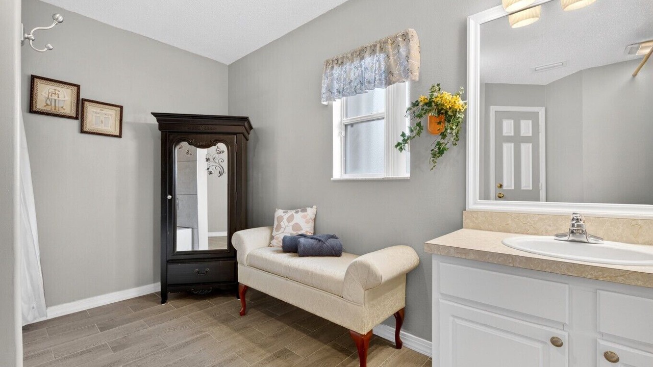 Photo of Bathroom in Port Saint Lucie