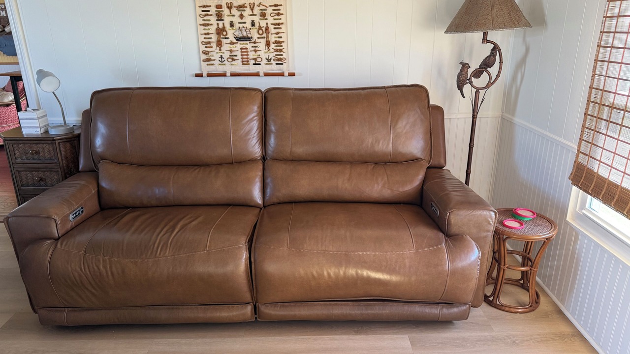 Photo of Livingroom in Signal Cove