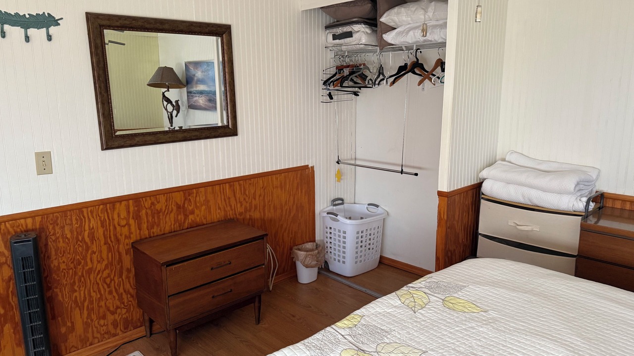 Photo of Bedroom in Signal Cove