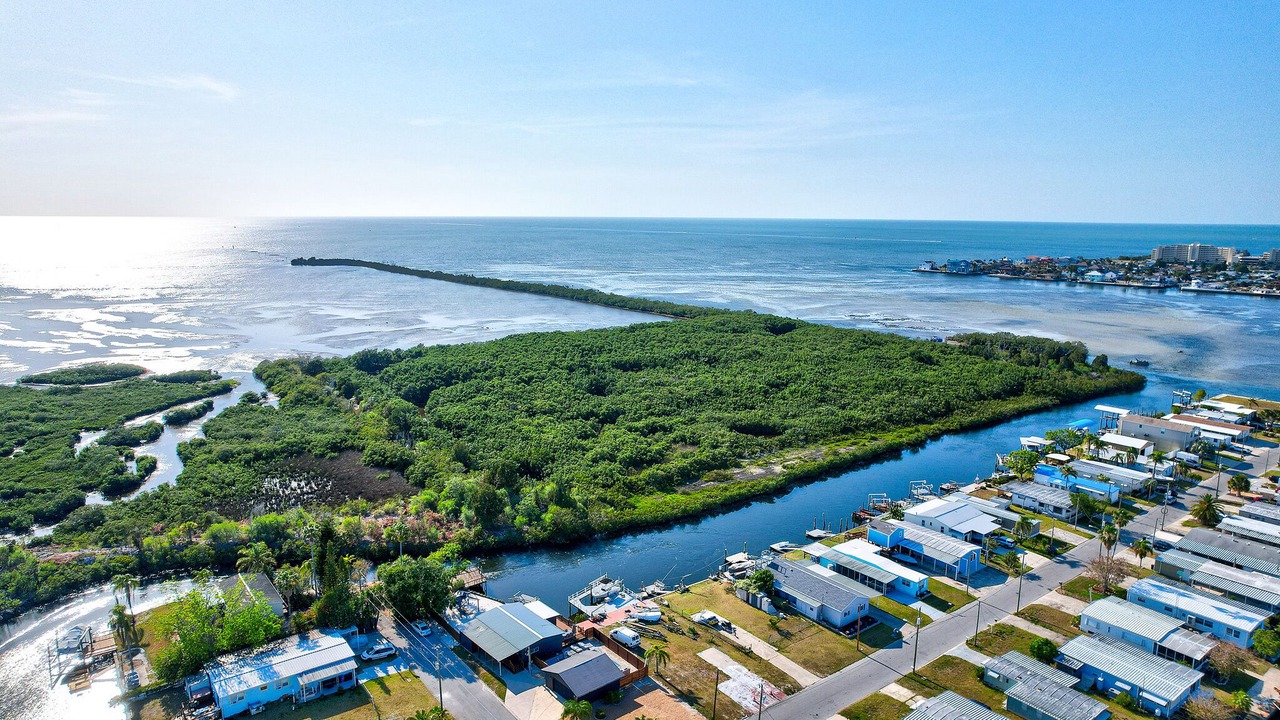 Photo of Outdoor in Signal Cove
