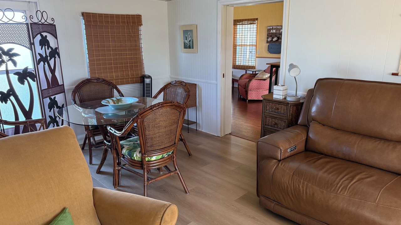 Photo of Livingroom in Signal Cove