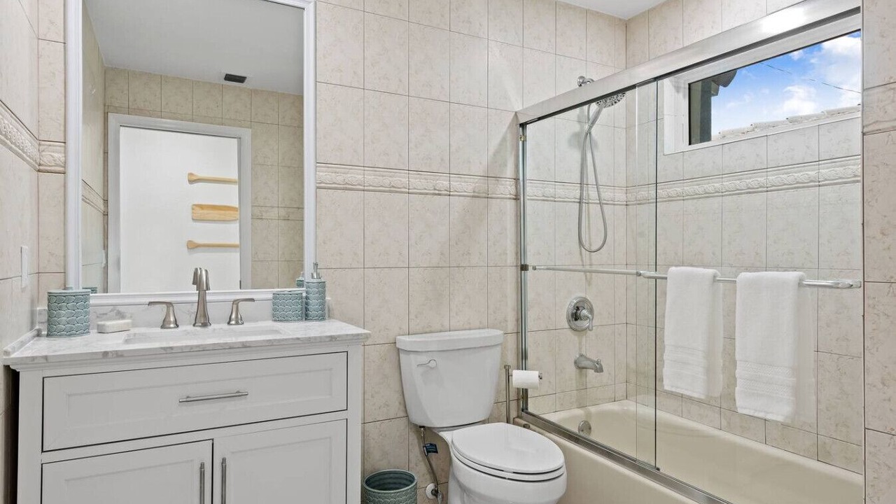 Photo of Bathroom in The Cove