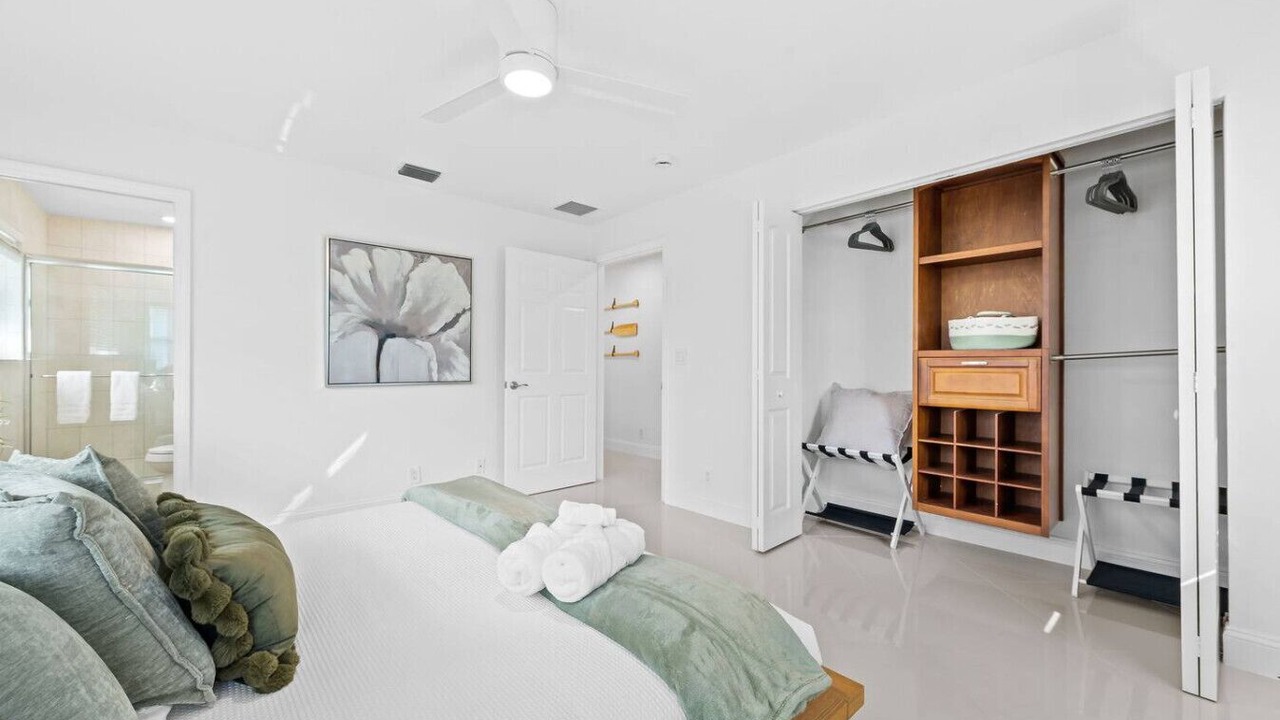 Photo of Bedroom in The Cove