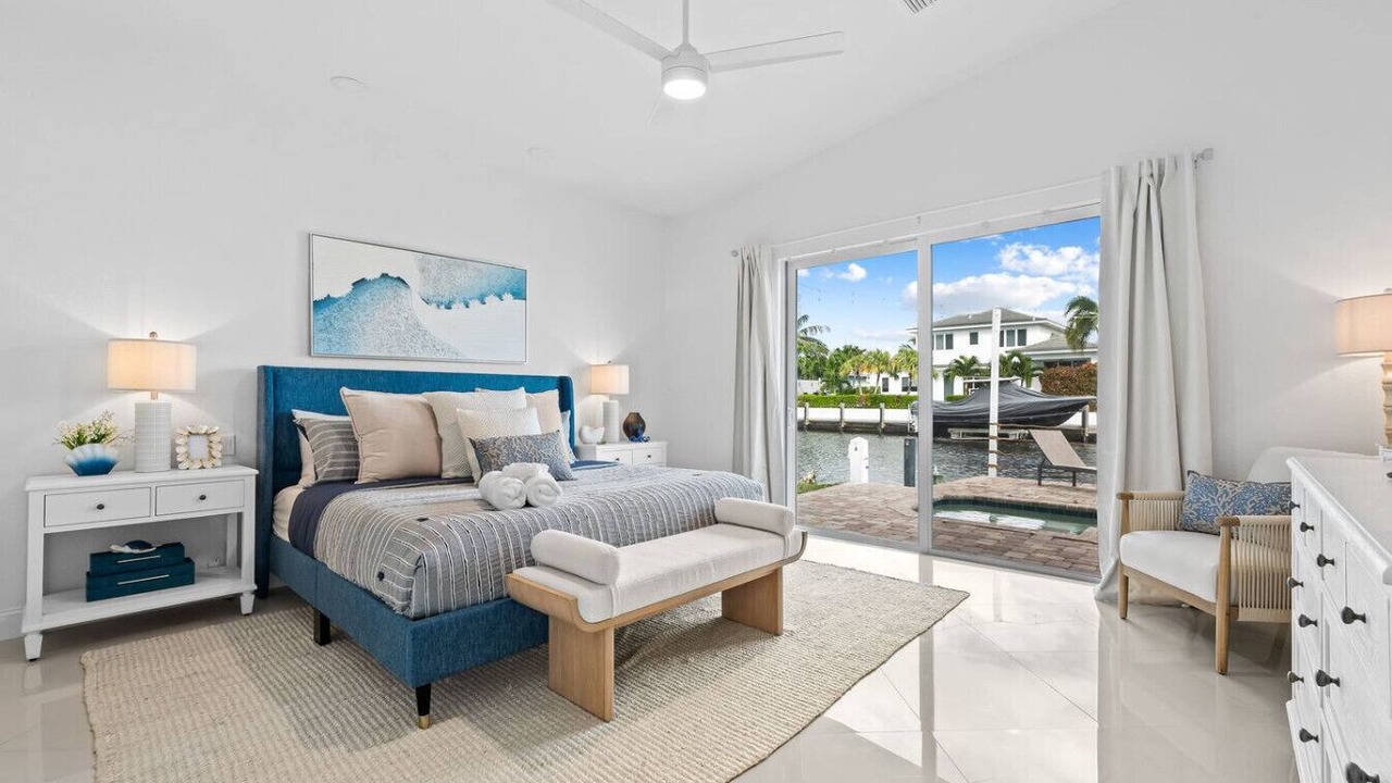 Photo of Bedroom in The Cove