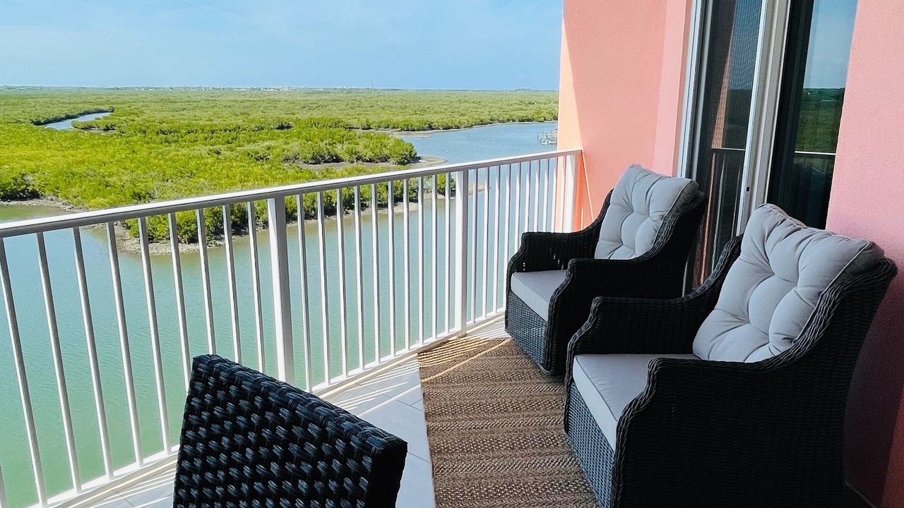 Photo of Patio Balcony in North Causeway