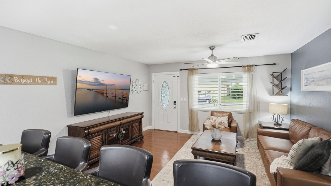 Photo of Bedroom in Pinellas Park