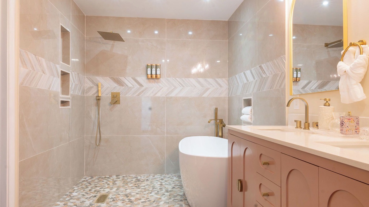 Photo of Bathroom in Inman