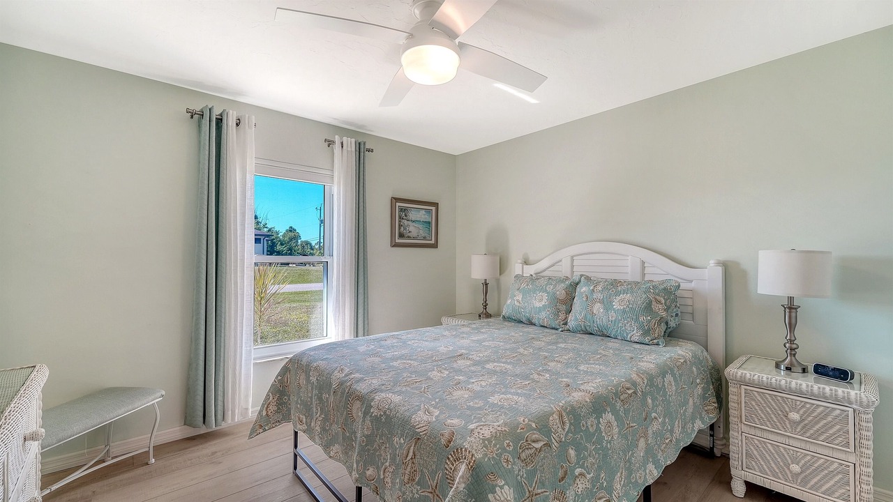 Photo of Bedroom in Englewood East