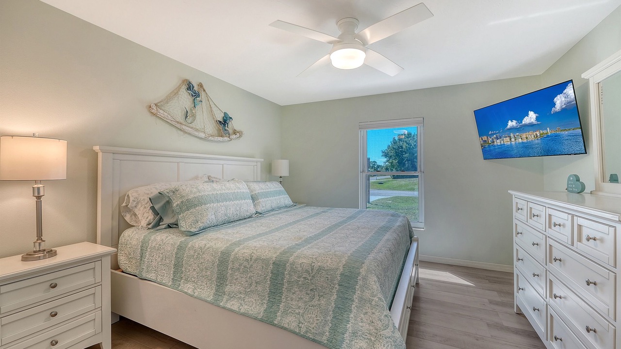 Photo of Bedroom in Englewood East