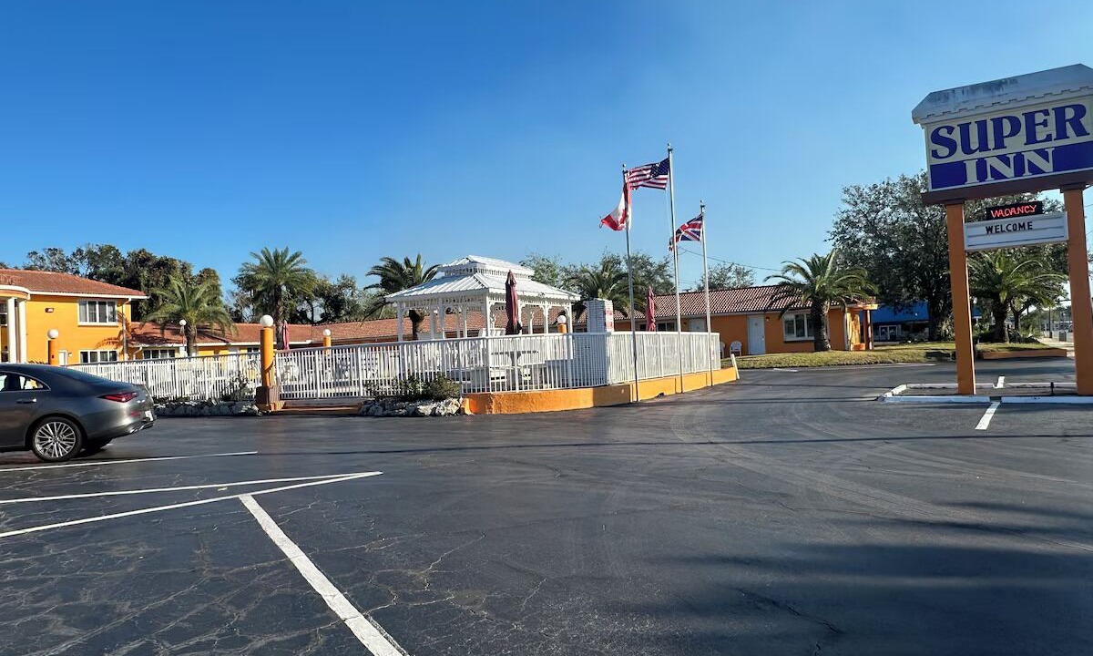 Photo of Outdoor in Bethune Grant
