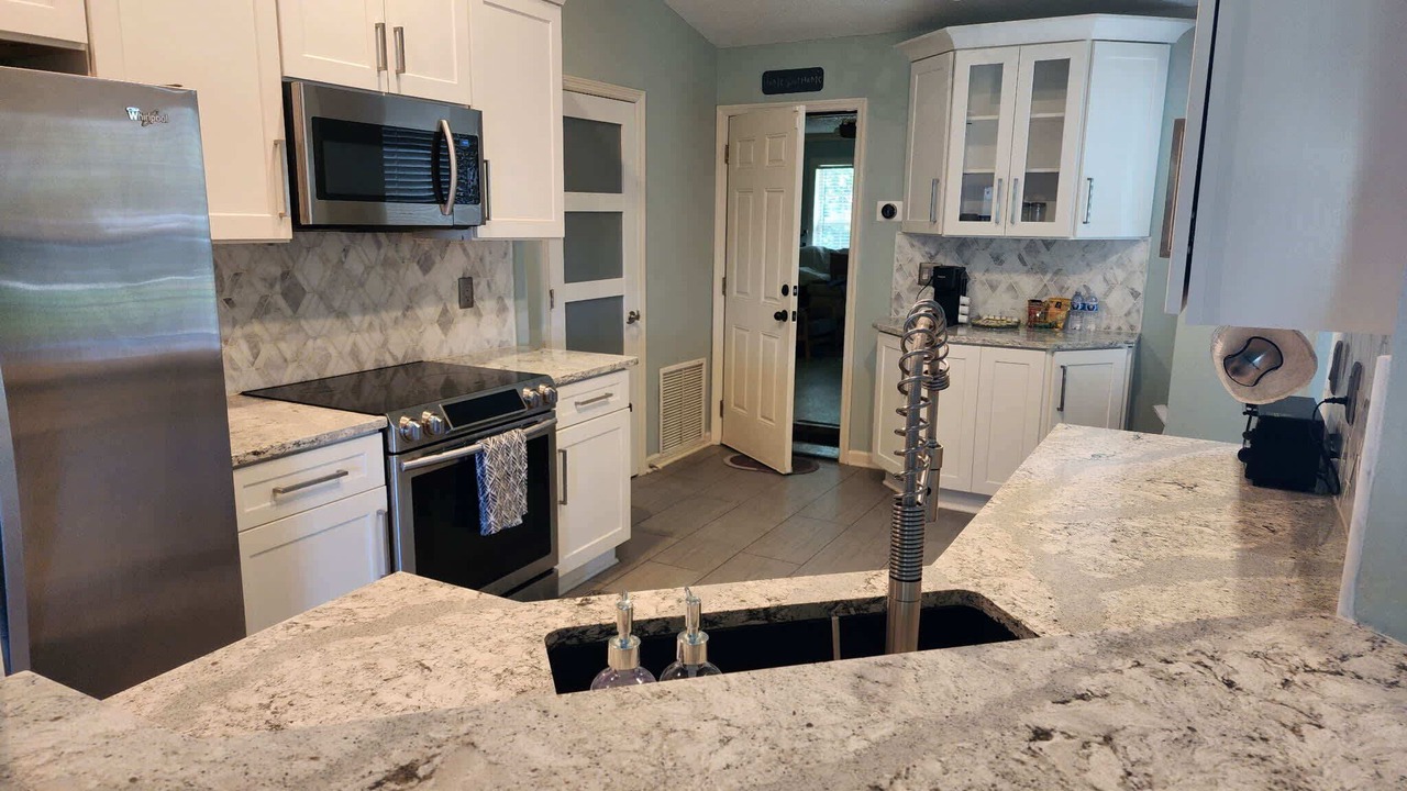 Photo of Kitchen in Sandalwood
