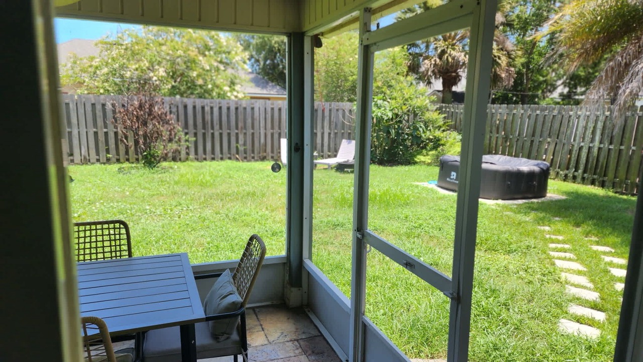 Photo of Outdoor in Sandalwood