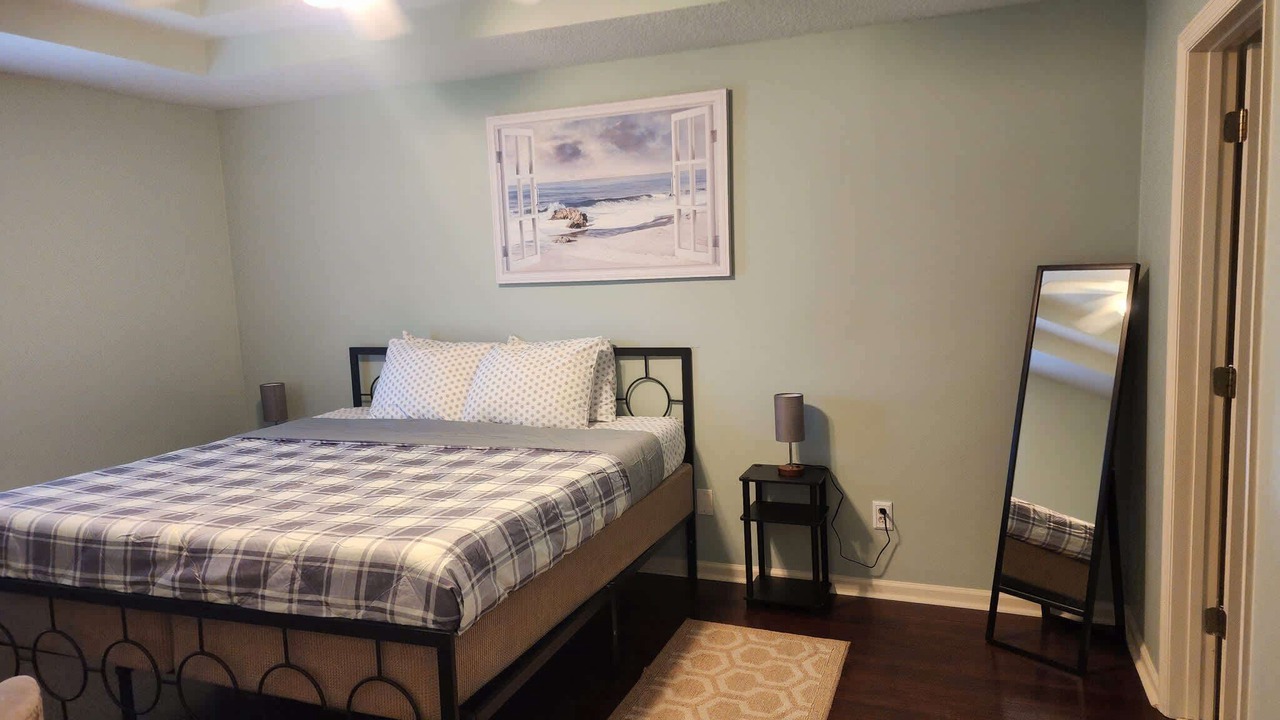 Photo of Bedroom in Sandalwood