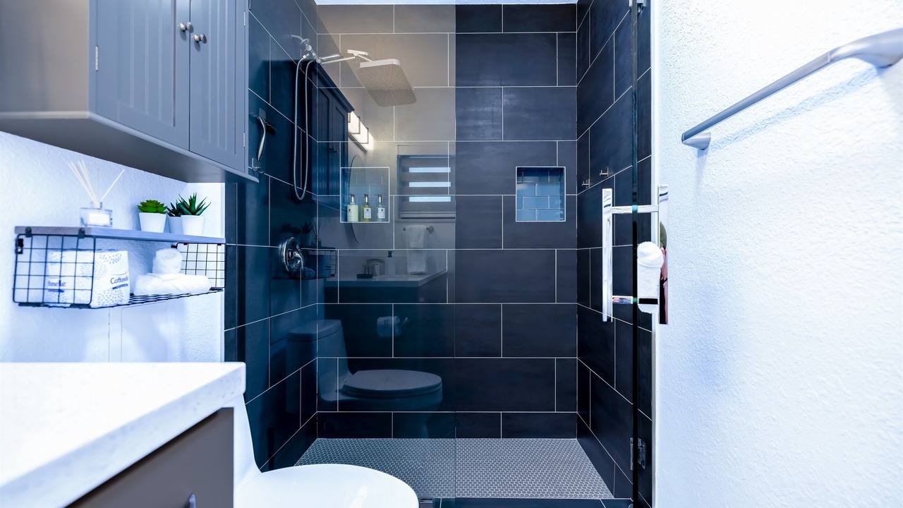 Photo of Bathroom in West Perrine
